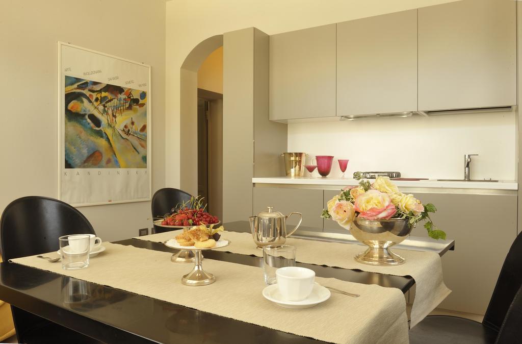 Sopra Il Posta Hotell Sant'Omobono Imagna Rom bilde